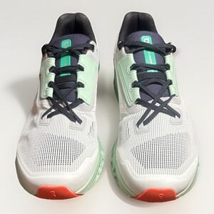 On Cloudstratus Men's 8.5/ Women's 10